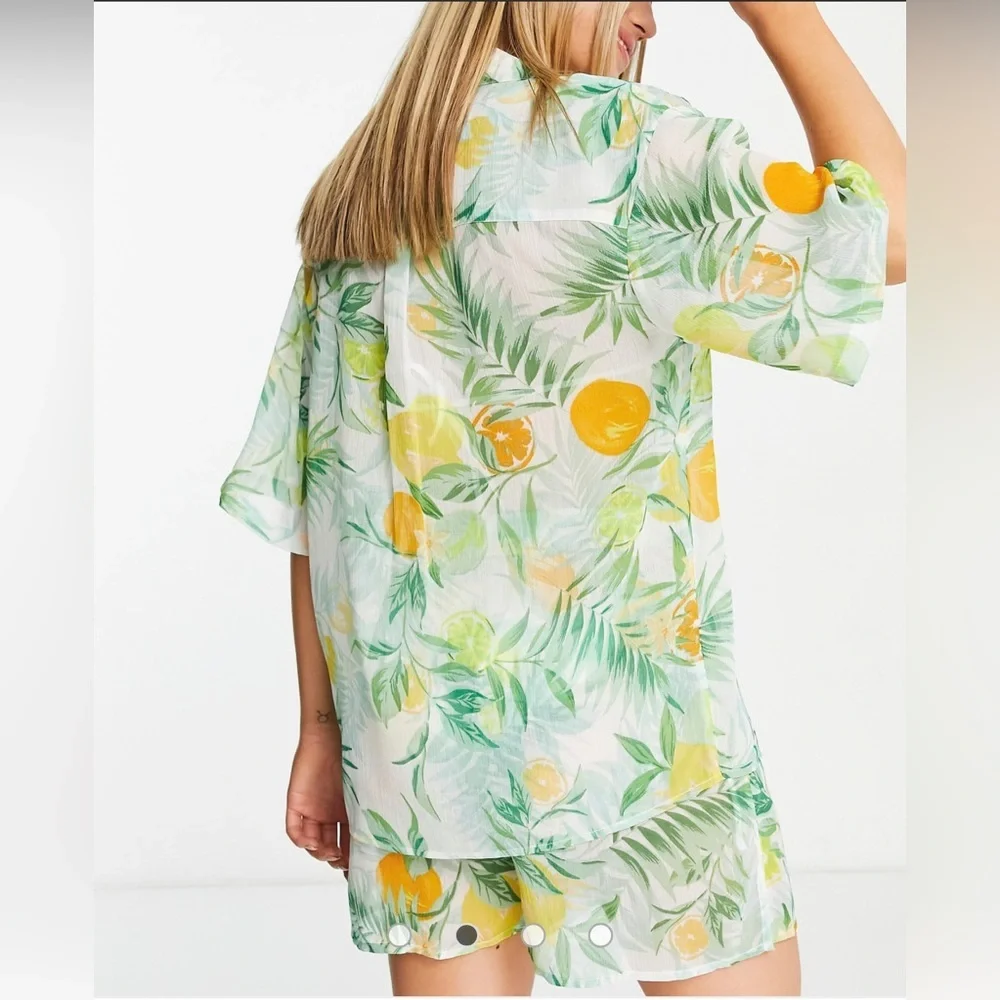 Topshop brighten your